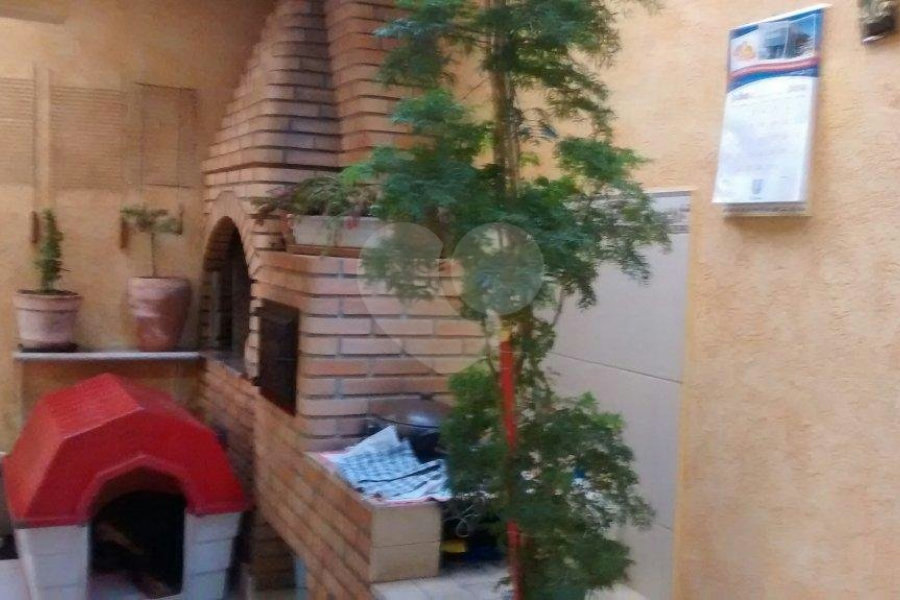 Sobrado à venda com 4 suítes em Parque Renato Maia, Guarulhos, SP