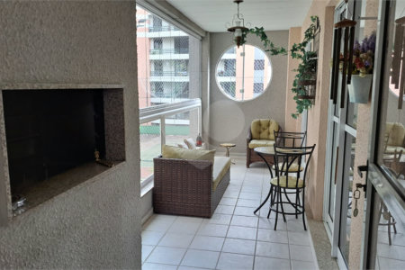 Apartamento à venda com 4 quartos, sendo 2 suítes, em Cidade São Francisco, São Paulo, SP