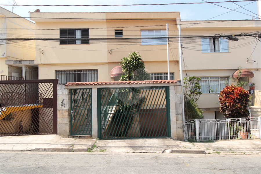 Sobrado à venda com 4 quartos, sendo 1 suíte, em Vila Isolina Mazzei, São Paulo, SP