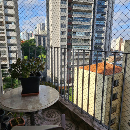 Casa à venda com 3 quartos, sendo 1 suíte, no condomínio Jconde de Irajá, São Paulo - SP