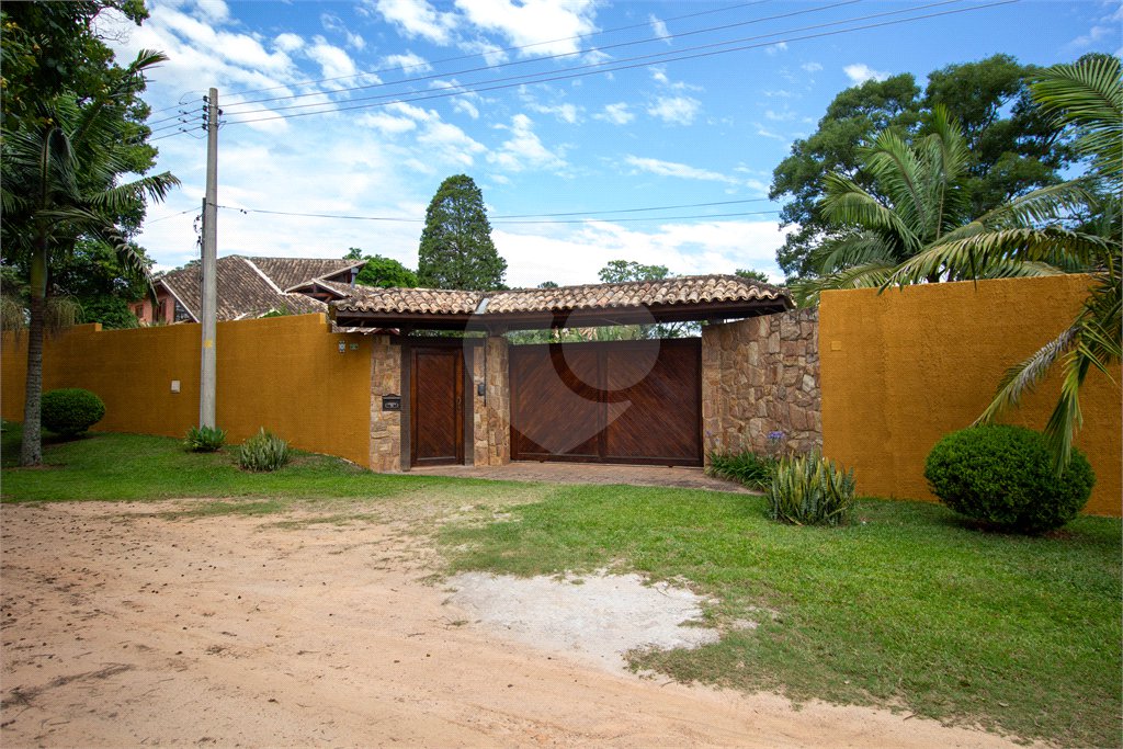 Chácara à venda com 4 quartos, sendo 2 suítes, em Jardim Oriental, Mairinque, SP