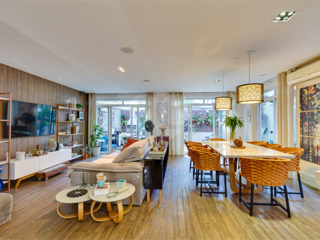Casa à venda com 4 suítes no condomínio Vila Inglesa, São Paulo - SP