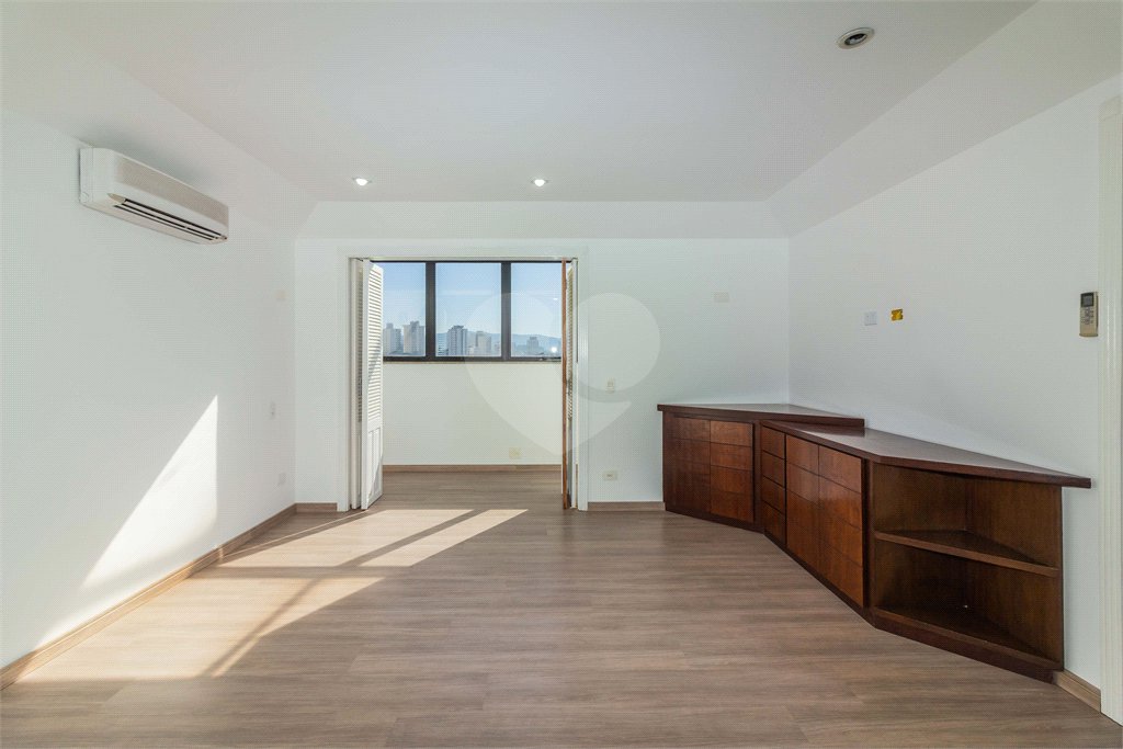 Duplex à venda com 1 quarto, sendo 3 suítes, em Vila Paulicéia, São Paulo, SP