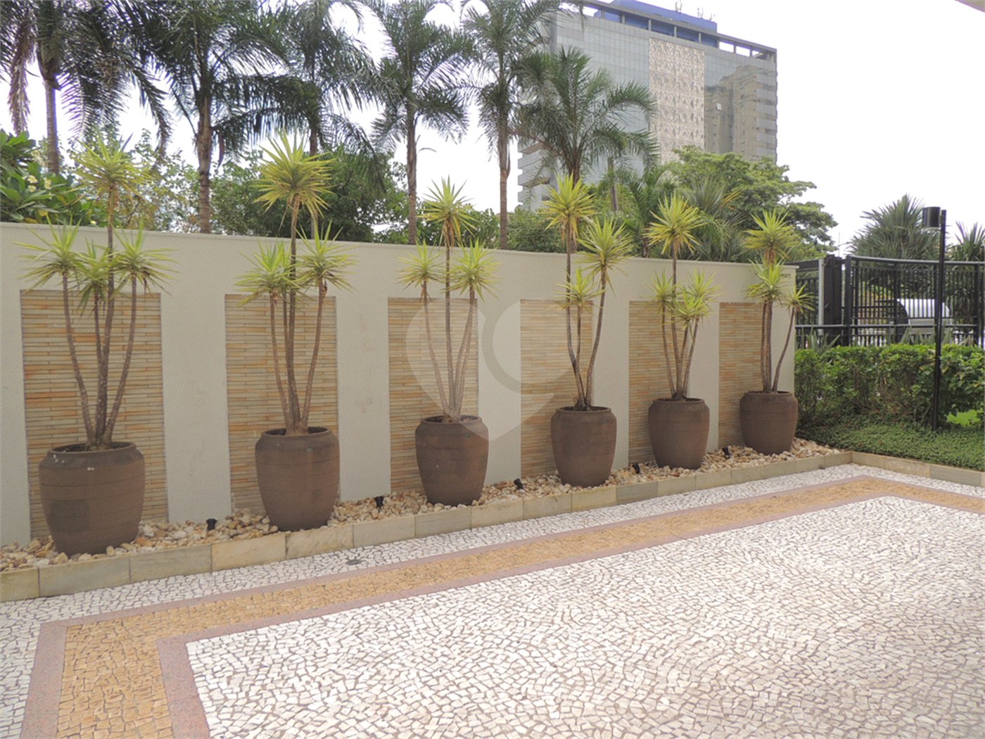 Apartamento para alugar com 2 quartos, sendo 1 suíte, em Chácara Santo Antônio, São Paulo, SP