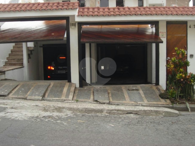 Sobrado à venda com 6 quartos, sendo 2 suítes,  em Santana, São Paulo, SP
