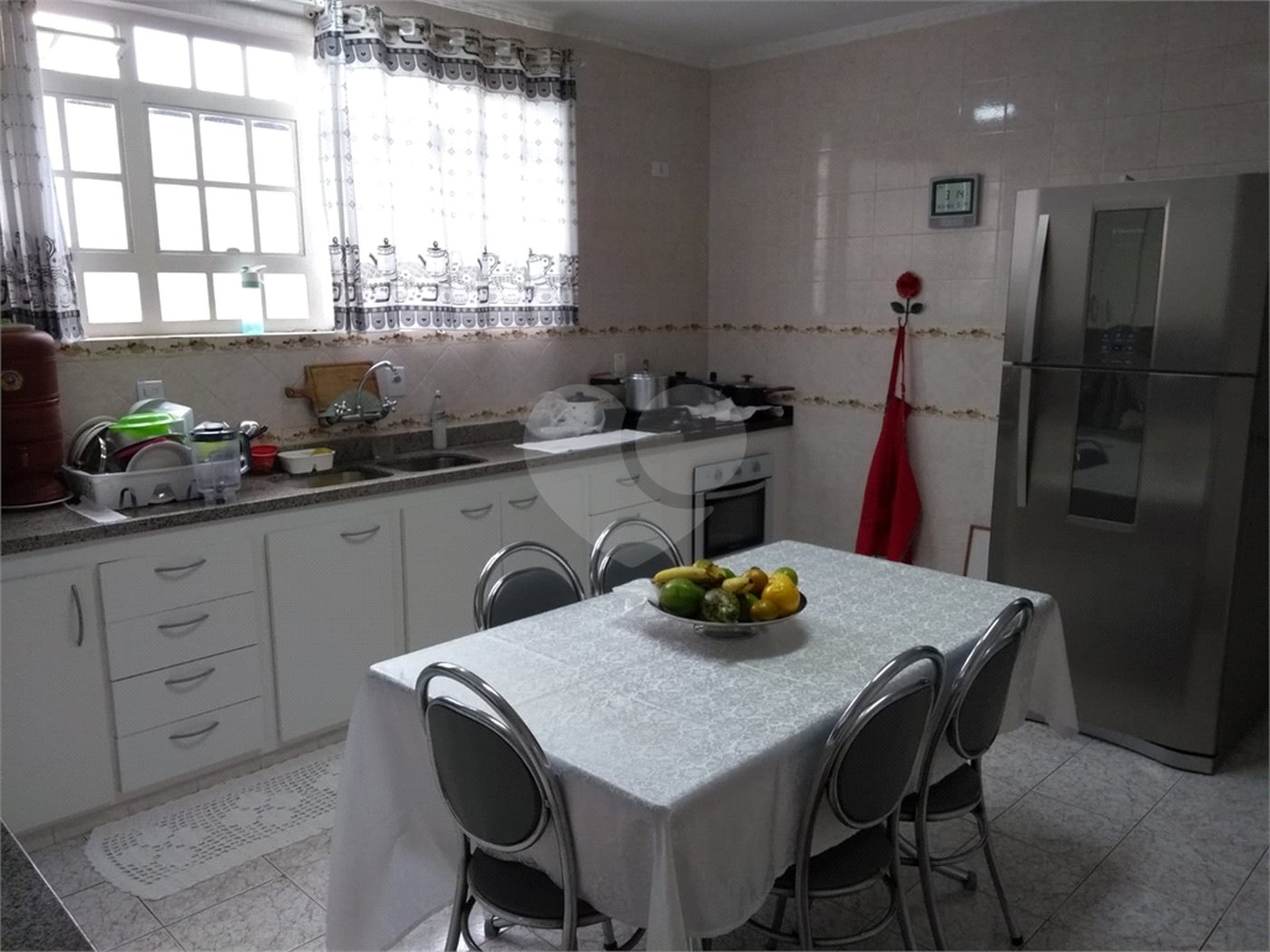 Sobrado à venda com 3 suítes em Jardim Realce, Suzano, SP