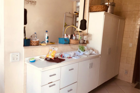 Casa à venda com 4 quartos, sendo 2 suítes, em Jardim das Vertentes, São Paulo, SP