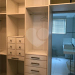 Casa à venda com 5 quartos, sendo 3 suítes, no condomínio Mansões da Prata, Rio de Janeiro - RJ