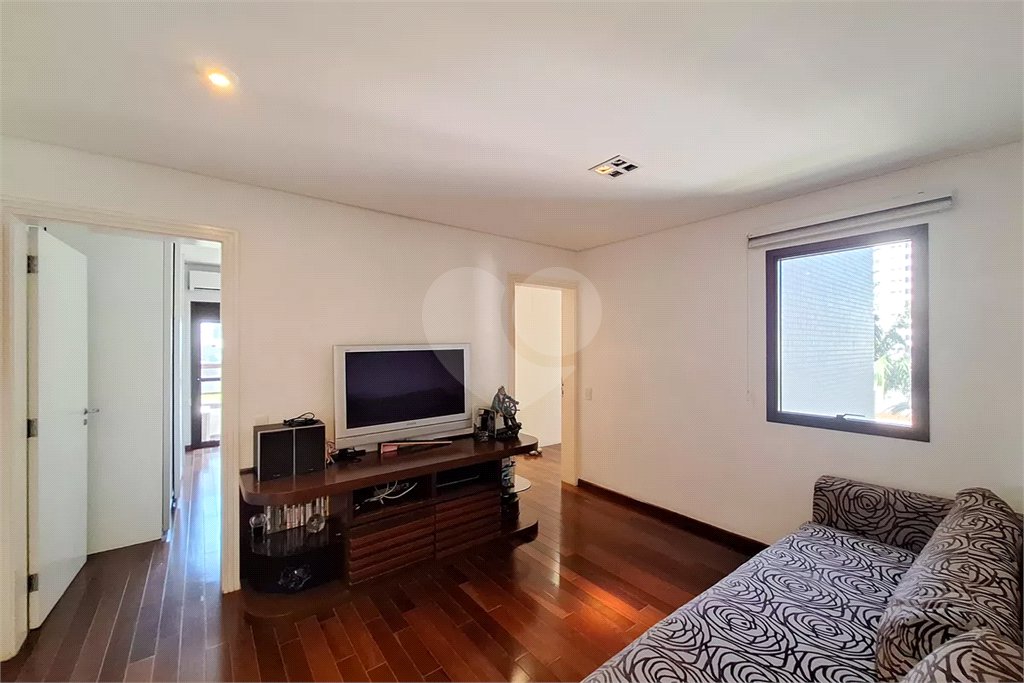 Apartamento à venda com 3 suítes em Santana, São Paulo, SP