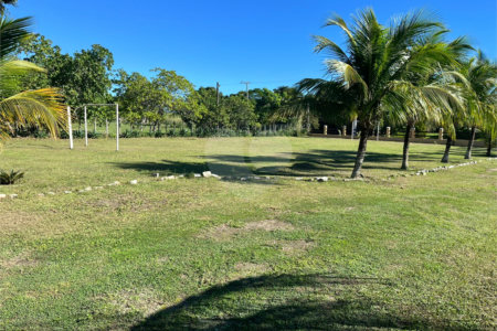 Chácara à venda com 4 quartos em Retiro, São Pedro da Aldeia, RJ