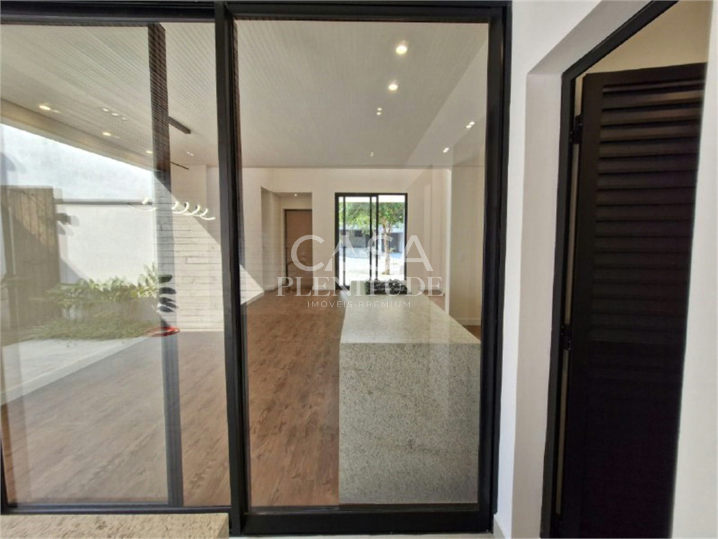 Casa em condomínio à venda com 3 quartos, sendo 1 suíte, em Cajuru do Sul, Sorocaba, SP