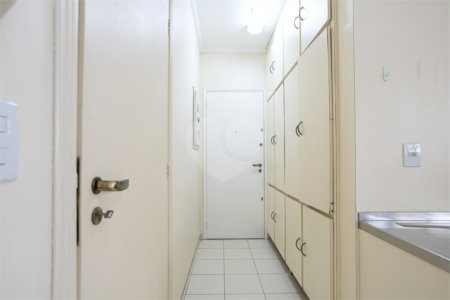 Apartamento à venda com 3 quartos, sendo 1 suíte, em Jardim Paulista, São Paulo, SP