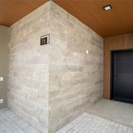 Casa à venda com 3 suítes em Vila Santista, Atibaia, SP