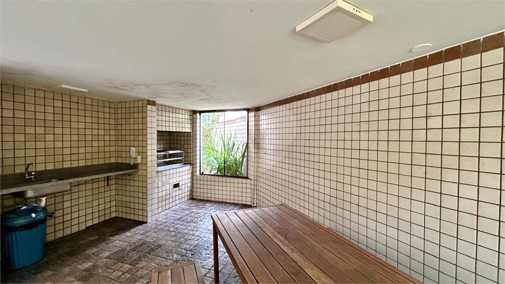 Apartamento à venda com 3 suítes em Vila Suzana, São Paulo, SP