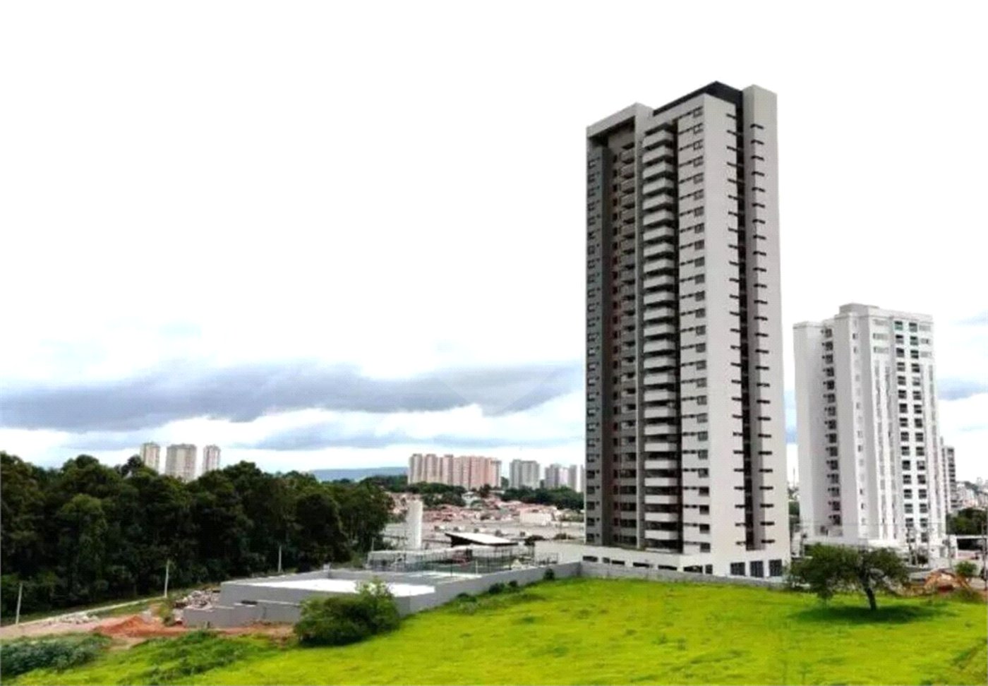 Apartamento para alugar com 3 suítes em Parque Campolim, Sorocaba, SP
