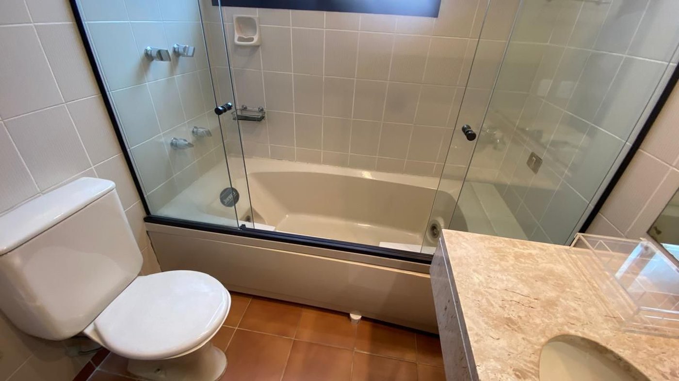 Apartamento com 3 dormitórios à venda, 170 m² por R$ 1.430.000,00 - Pitangueiras - Guarujá/SP