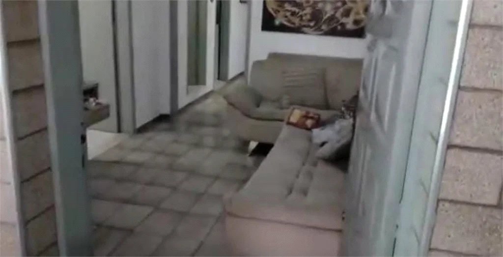 Casa Térrea à venda com 6 quartos em Jardim Rosana, São Paulo, SP