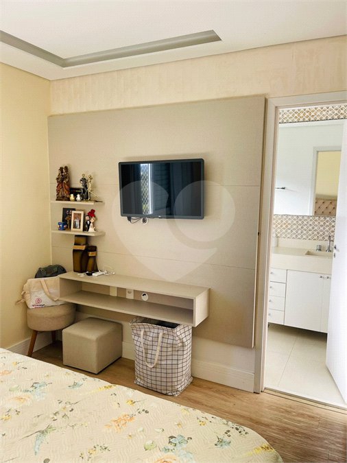 Apartamento à venda com 3 quartos, sendo 1 suíte,  em Vila Suissa, Mogi das Cruzes, SP
