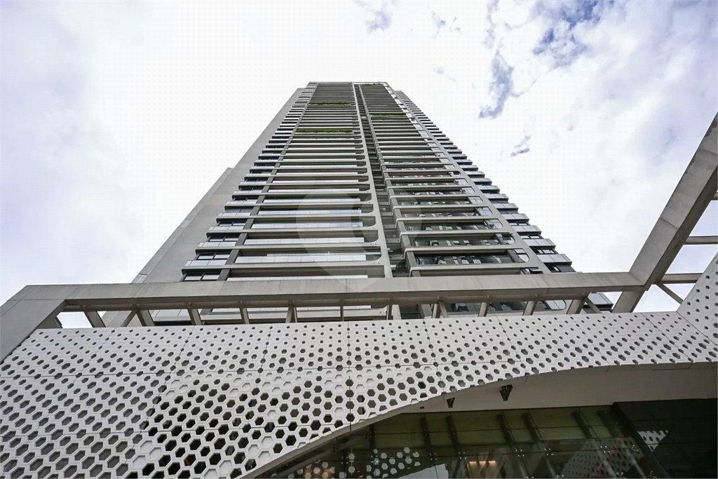 Apartamento à venda com 3 suítes,  em Jardim Fonte do Morumbi, São Paulo, SP