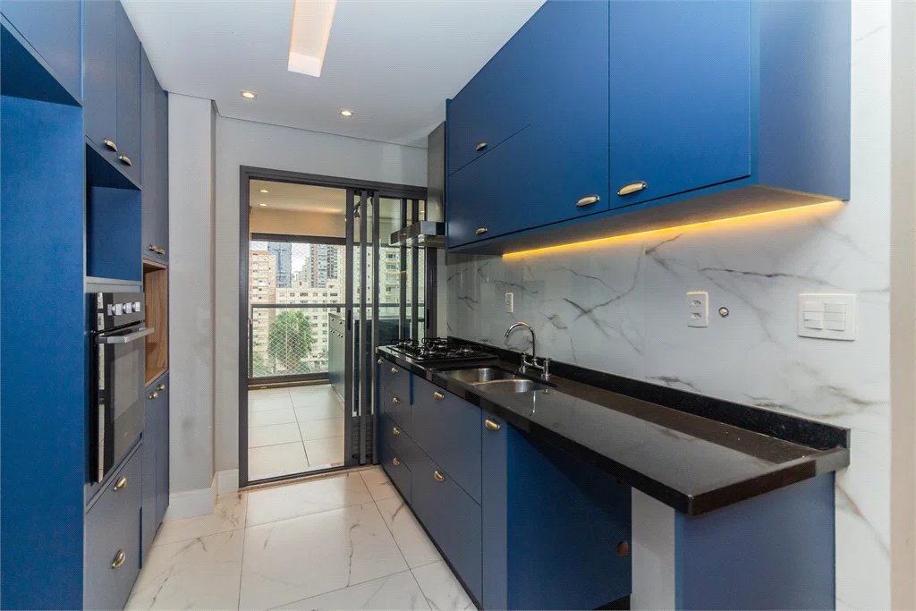 Apartamento à venda com 3 quartos, sendo 2 suítes, em Pinheiros, São Paulo, SP