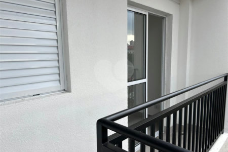 Apartamento à venda com 2 quartos em Vila Vitório Mazzei, São Paulo, SP