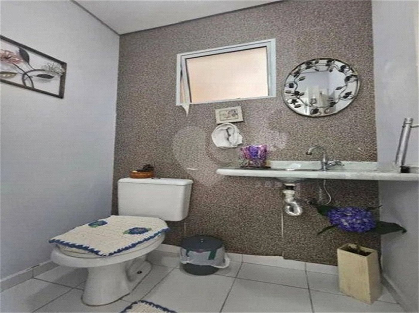 Casa à venda com 3 quartos, sendo 1 suíte,  no condomínio Residencial Villagio Vitória, Guarulhos - SP