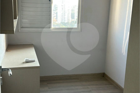 Apartamento para alugar com 3 quartos, sendo 1 suíte,  em Lar São Paulo, São Paulo, SP