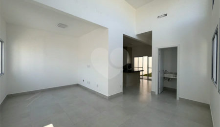 Casa à venda com 3 quartos, sendo 1 suíte, em Jardim dos Ipês, Salto, SP