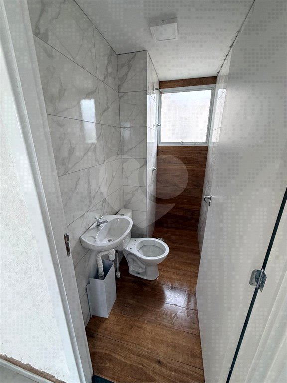 Casa em condomínio à venda com 2 quartos em Jardim Petrópolis, Cotia, SP