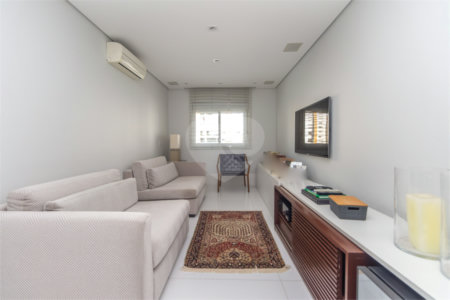 Apartamento à venda com 4 suítes em Campo Belo, São Paulo, SP