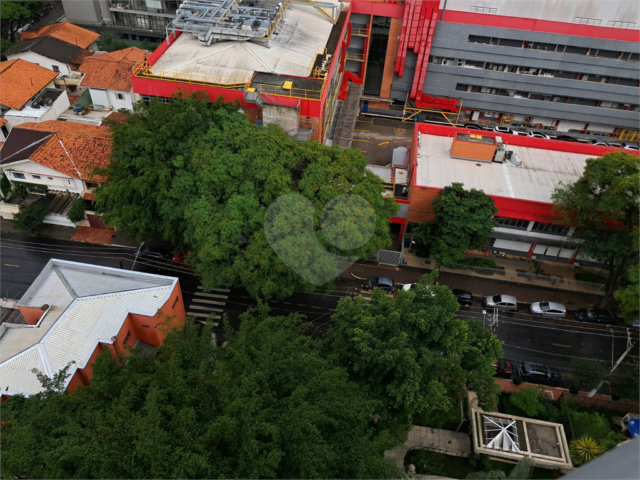 Apartamento à venda com 3 quartos, sendo 1 suíte,  em Chácara Santo Antônio, São Paulo, SP