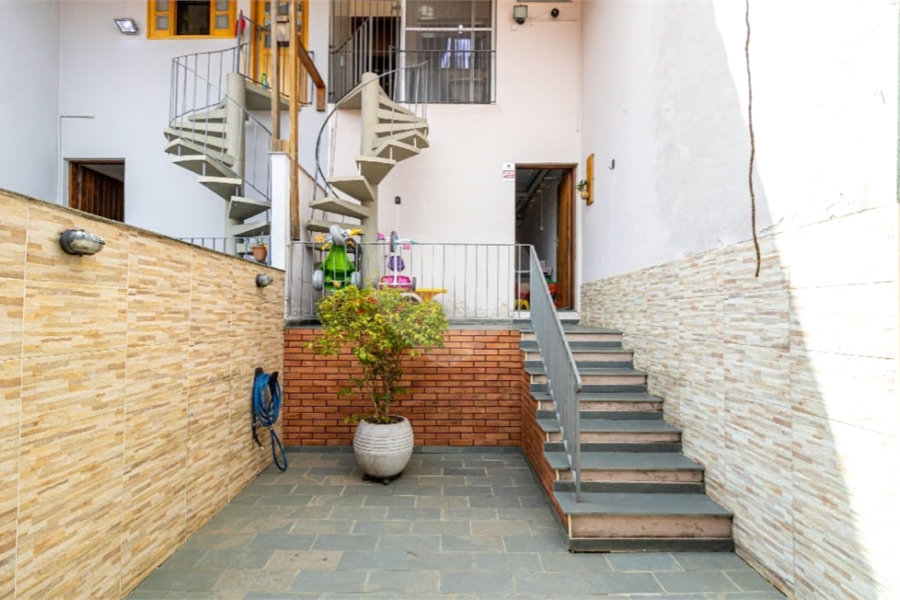 Casa à venda com 2 quartos, sendo 1 suíte, no condomínio Colina de Goiás, São Paulo - SP