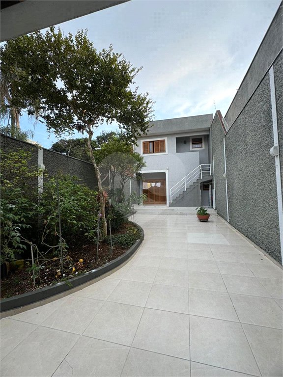 Casa à venda com 3 suítes em Saúde, São Paulo, SP