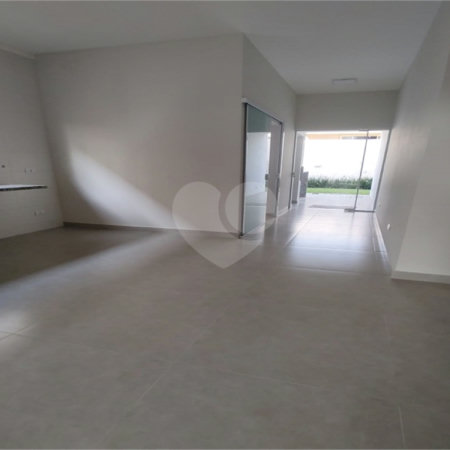 Casa à venda com 3 quartos, sendo 1 suíte,  no condomínio Atibaia Park 1, Atibaia - SP
