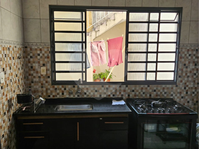 Sobrado à venda com 9 quartos em Vila Sabrina, São Paulo, SP