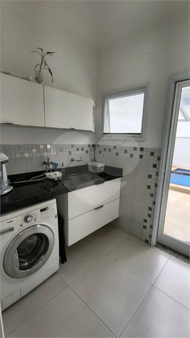 Casa à venda com 3 suítes no condomínio Reserva da Mata, Vinhedo - SP