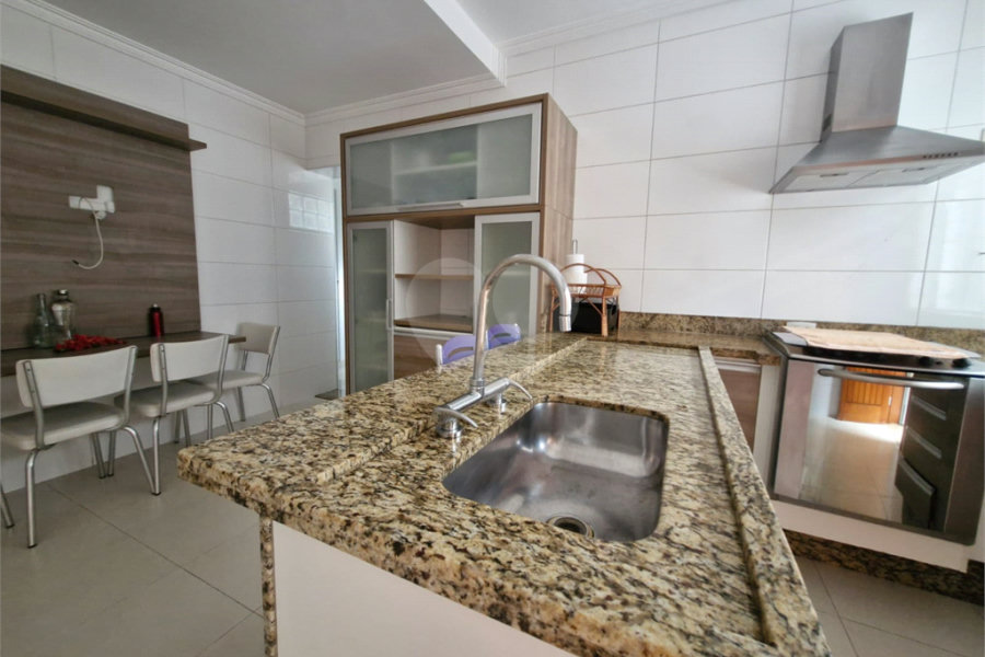 Casa à venda com 3 quartos, sendo 1 suíte,  em Santana, São Paulo, SP