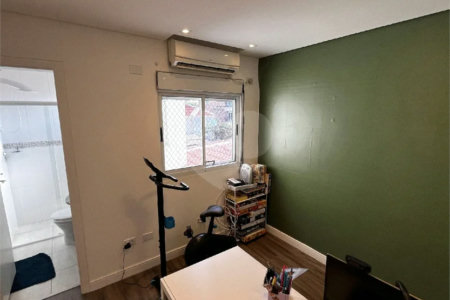 Casa à venda com 3 suítes no condomínio Barbará IV, São Paulo - SP