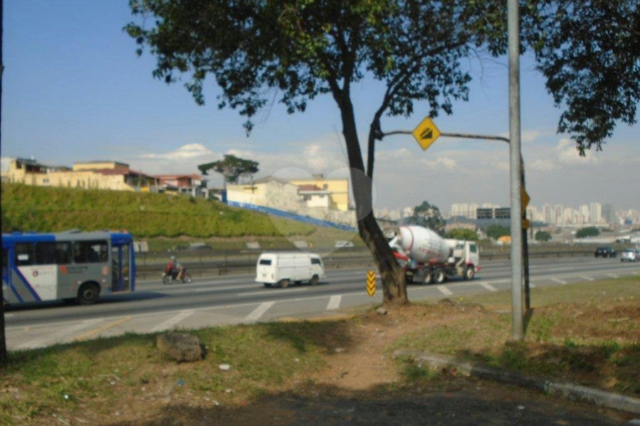 Sobrado à venda com 2 suítes em Parque Novo Mundo, São Paulo, SP