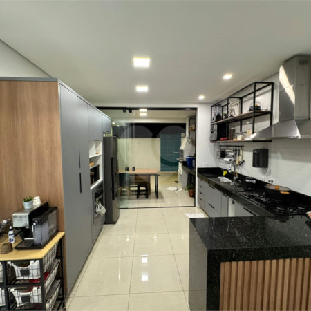 Casa à venda com 3 quartos, sendo 1 suíte, no condomínio Terras de São Francisco, Sorocaba - SP