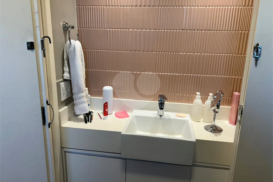 Apartamento à venda com 3 quartos, sendo 1 suíte, em Vila Guilherme, São Paulo, SP