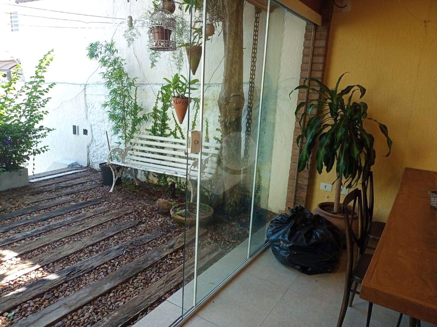 Casa à venda com 3 quartos, sendo 1 suíte,  em Vila Monumento, São Paulo, SP