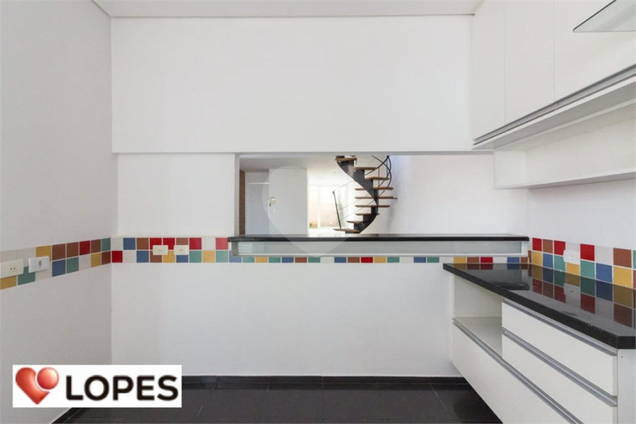 Casa à venda com 3 suítes em Santana, São Paulo, SP
