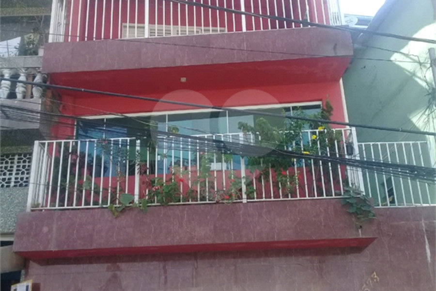 Sobrado à venda com 3 quartos no Brasilândia, São Paulo, SP
