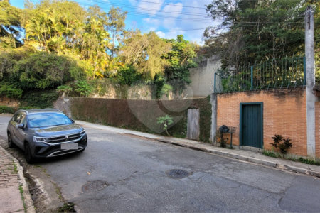 Terreno à venda em Jardim Sílvia (zona Oeste), São Paulo, SP