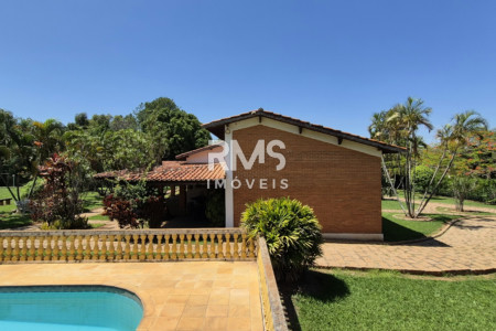 Chácara à venda com 4 quartos, sendo 1 suíte,  em Colinas do Mosteiro de Itaici, Indaiatuba, SP