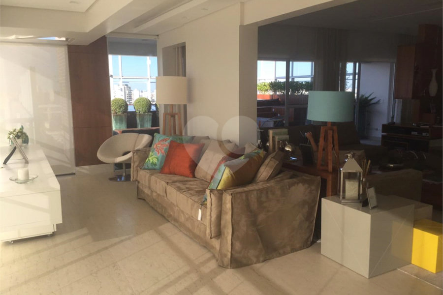 Apartamento à venda com 5 suítes em Imirim, São Paulo, SP
