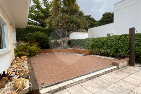 Casa à venda com 5 quartos, sendo 4 suítes,  no condomínio Terras de Santa Clara, Jacareí - SP