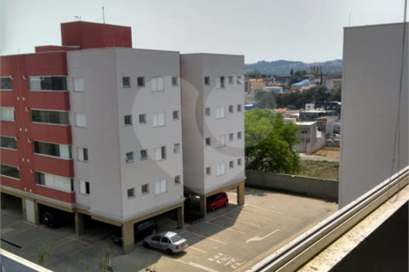 Apartamento à venda com 3 suítes em Pinheirinho, Vinhedo, SP