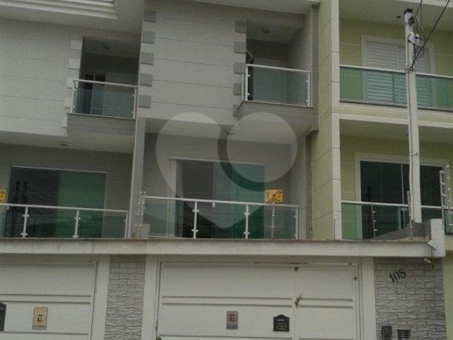 Sobrado à venda com 3 suítes em Imirim, São Paulo, SP